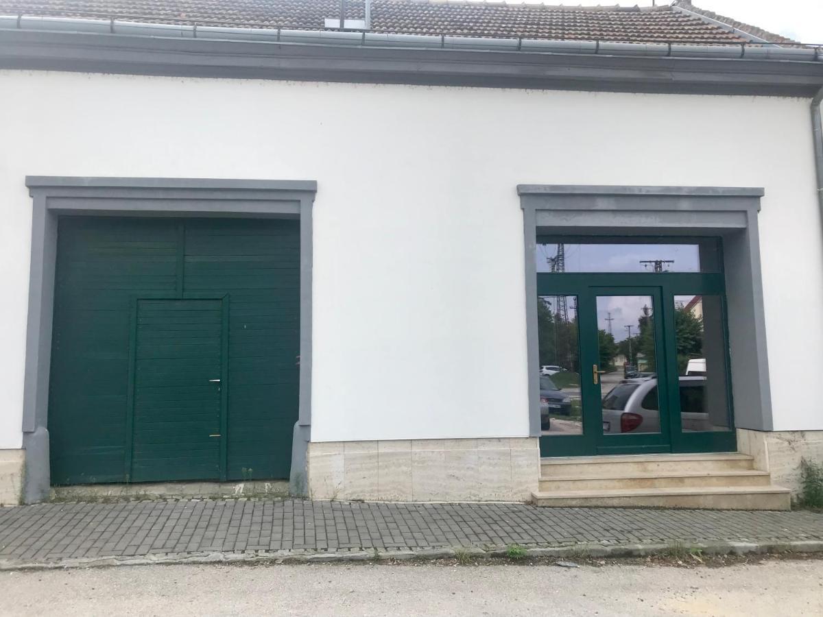 Medusa House Apartment Esztergom Exterior photo